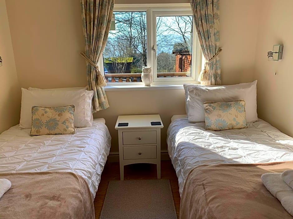 Owls House - Lodge with hot tub- Lake District