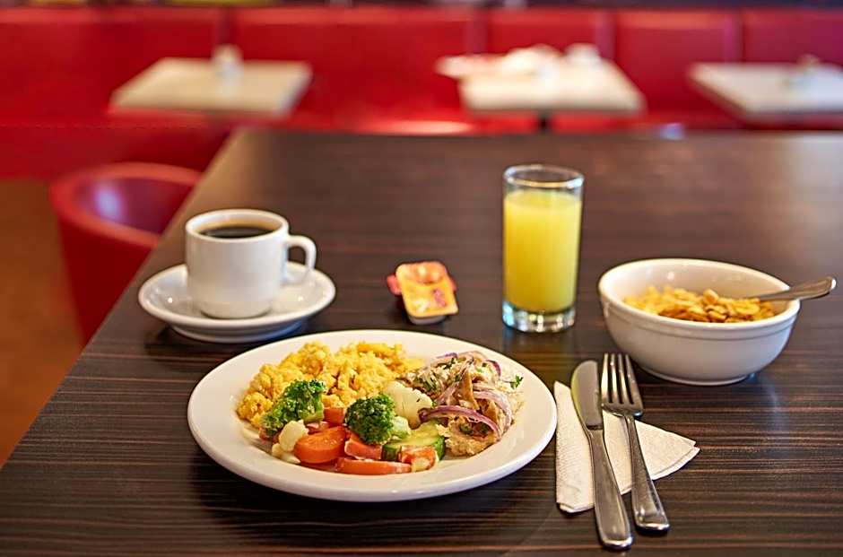 Ibis Juarez Consulado