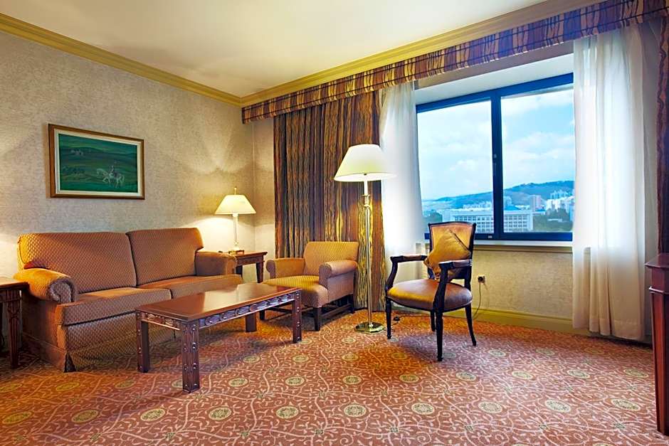 Photo 1 of 2 of Comfort 1 King Bed Suite