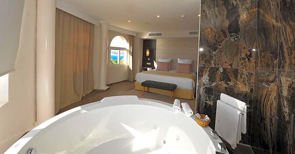 Hotel Salobreña Suites