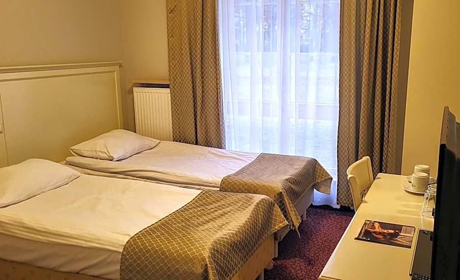 Hotel Sobienie Królewskie