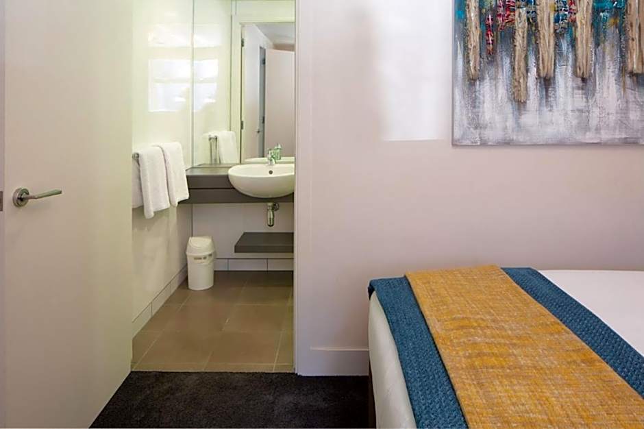 Marina Apartments - Element Escapes