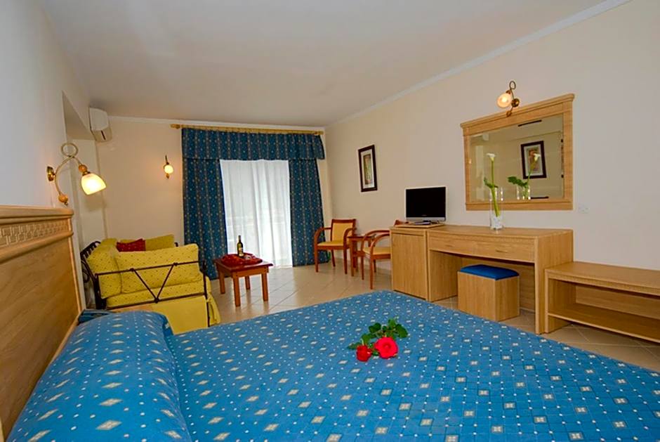Porfi Beach Hotel