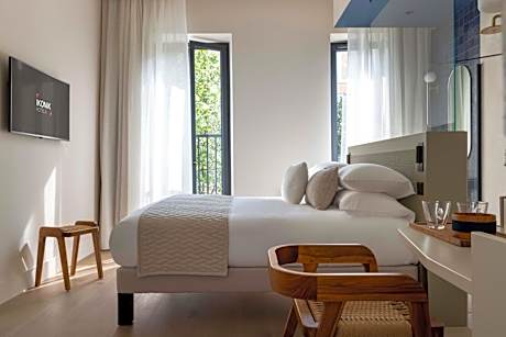 Premium Queen Room