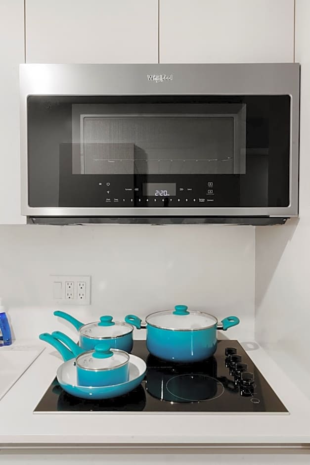 Elite Brickell Studio on the Bay