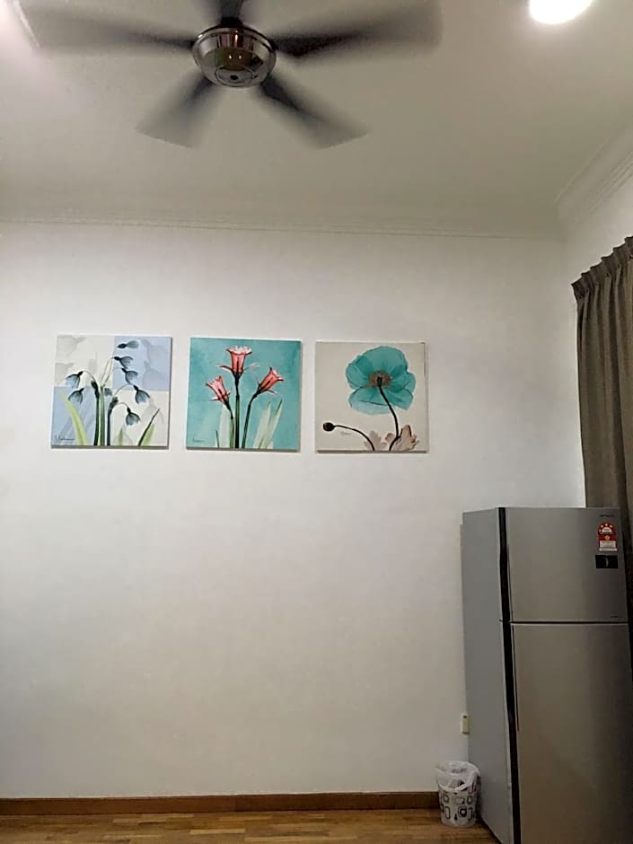 SHINY HOMESTAY @ Sutera Utama, Johor Bahru