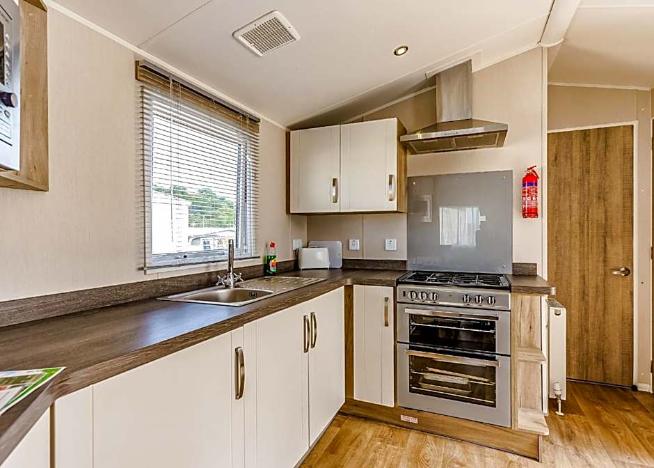 Riverside Holiday Village