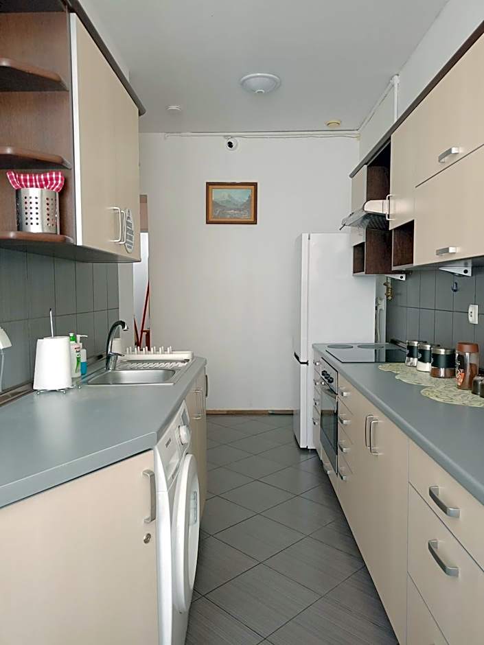 Babel Hostel, Dworzec PKP, Rynek