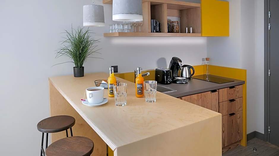 Plan B Hotel - Living Chamonix