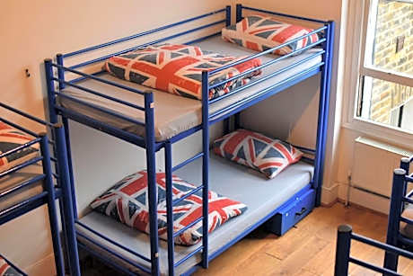 Bed in 4-Bed Mixed Dormitory Room