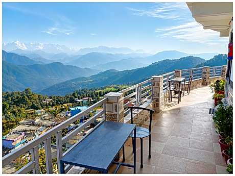 Goroomgo Himalaya Darshan Berinag