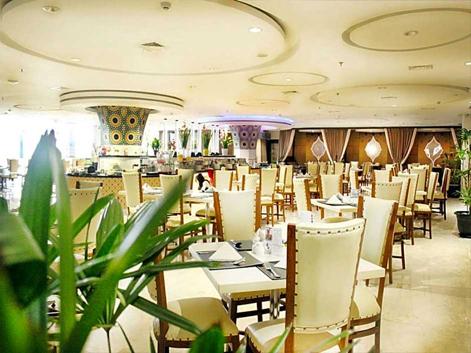 Grand Qin Hotel Syariah