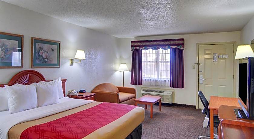 Super 8 by Wyndham Decatur Texas