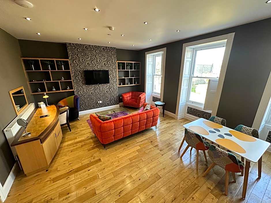 Halvard Apartments at Castletown