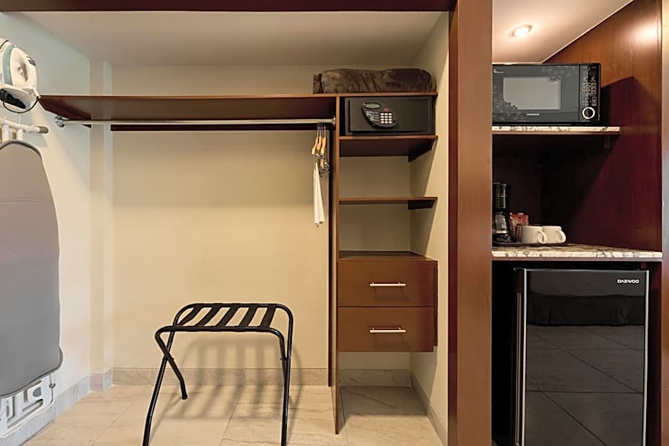 Hotel Estancia Business Class