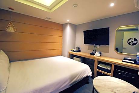 Economy Double Room