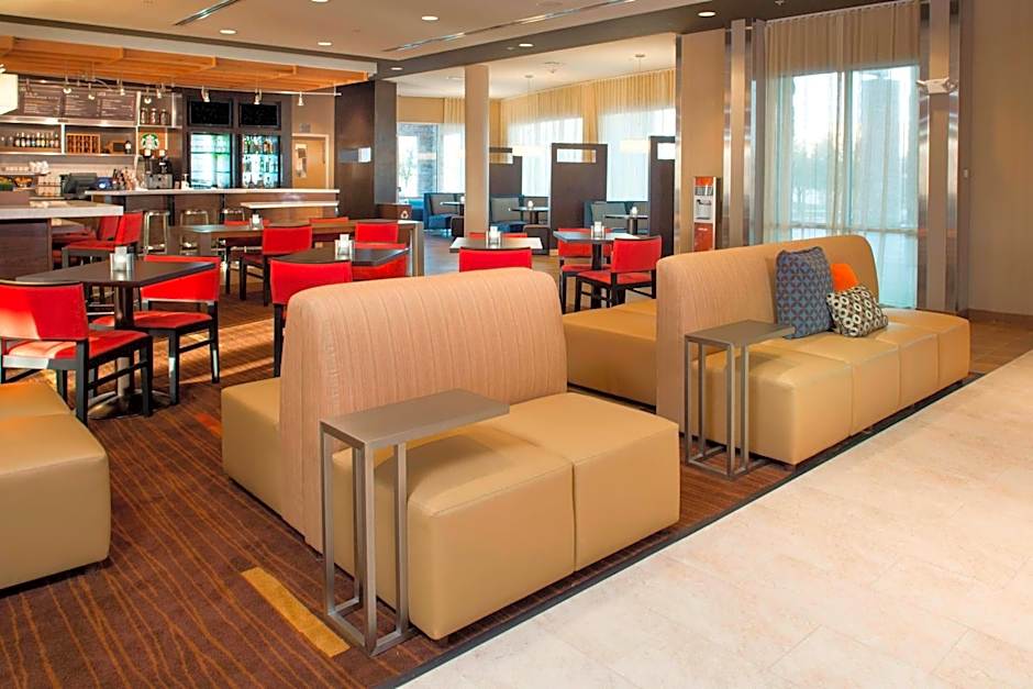 Courtyard by Marriott Dallas Midlothian at Midlothian Conference Center