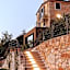 FAVAI HILLS your secret hideaway