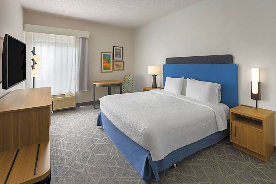 Hampton Inn Staunton
