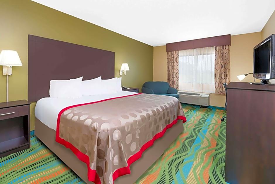 Ramada by Wyndham Vandalia