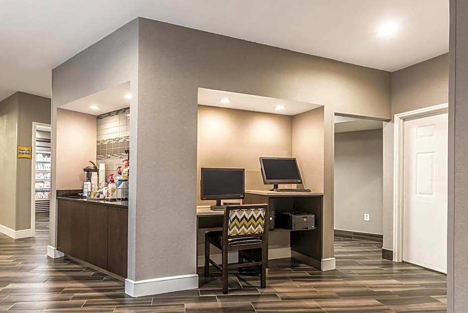 La Quinta Inn & Suites by Wyndham Atlanta Alpharetta