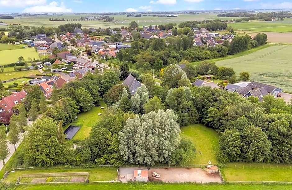 Grytmanshoeve, Vakantiehuis met glamping