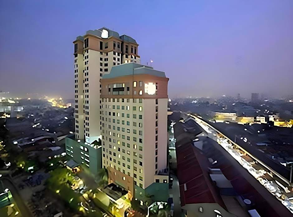 Horison Arcadia Mangga Dua