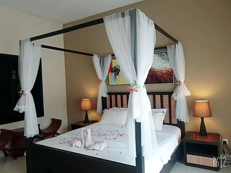 Gold Coast Rose Studio