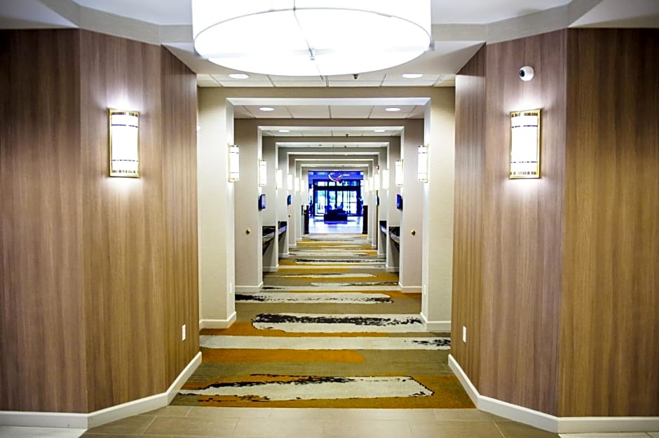 Crowne Plaza Dulles Airport By IHG