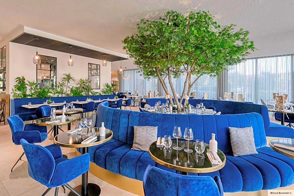 GOLDEN TULIP LYON OUEST TECHLID Hotel & Spa
