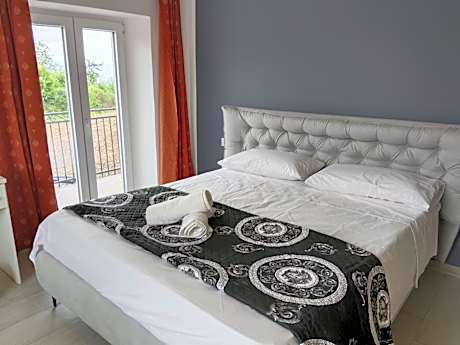 Triple Room with Garden View