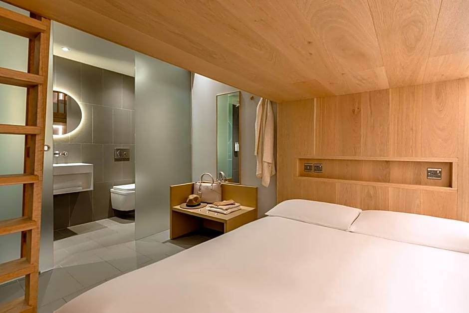 Zedwell Piccadilly Circus