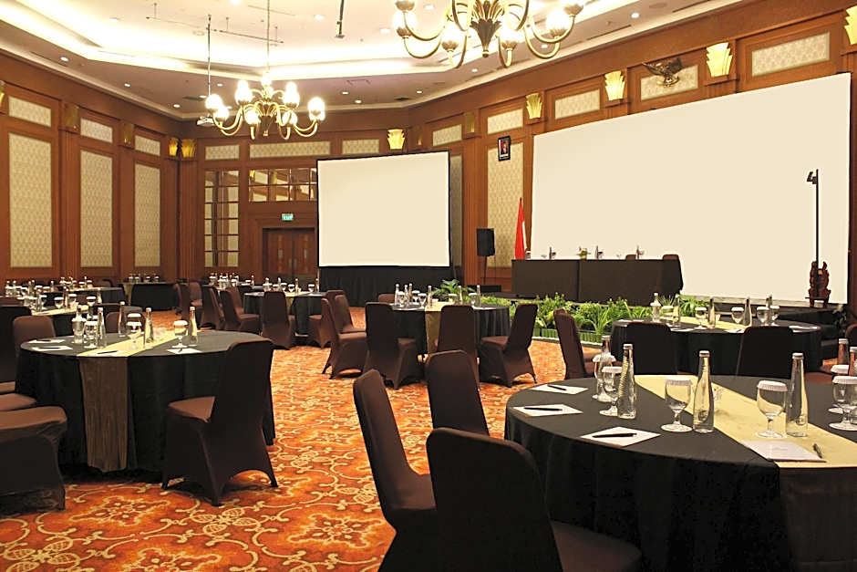 Hotel Santika Premiere Semarang