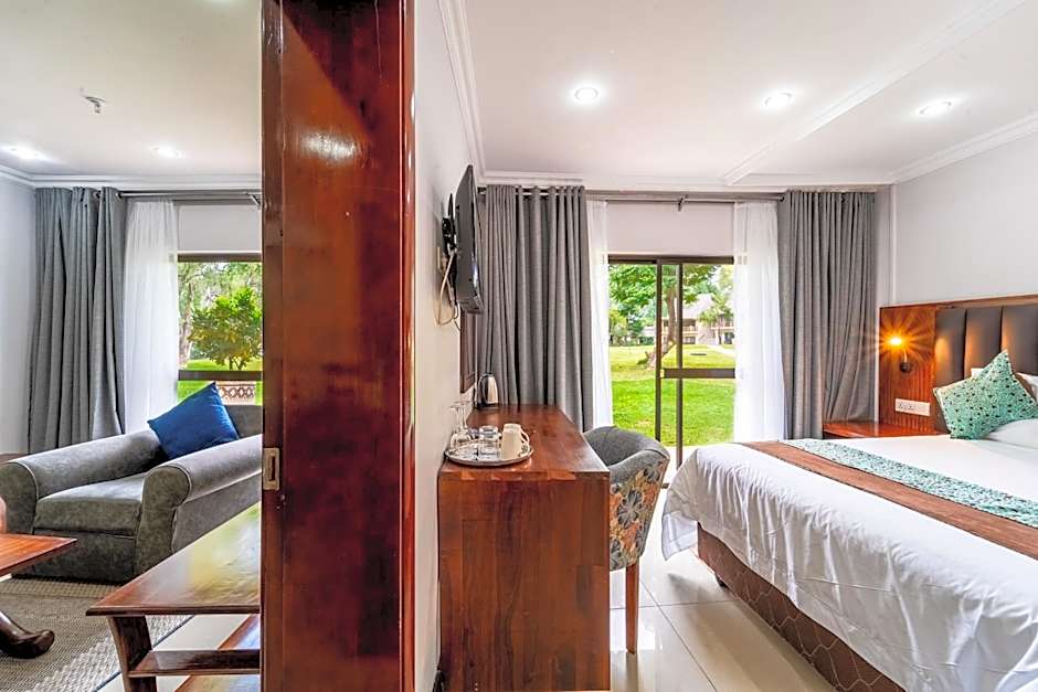 Azambezi River Lodge