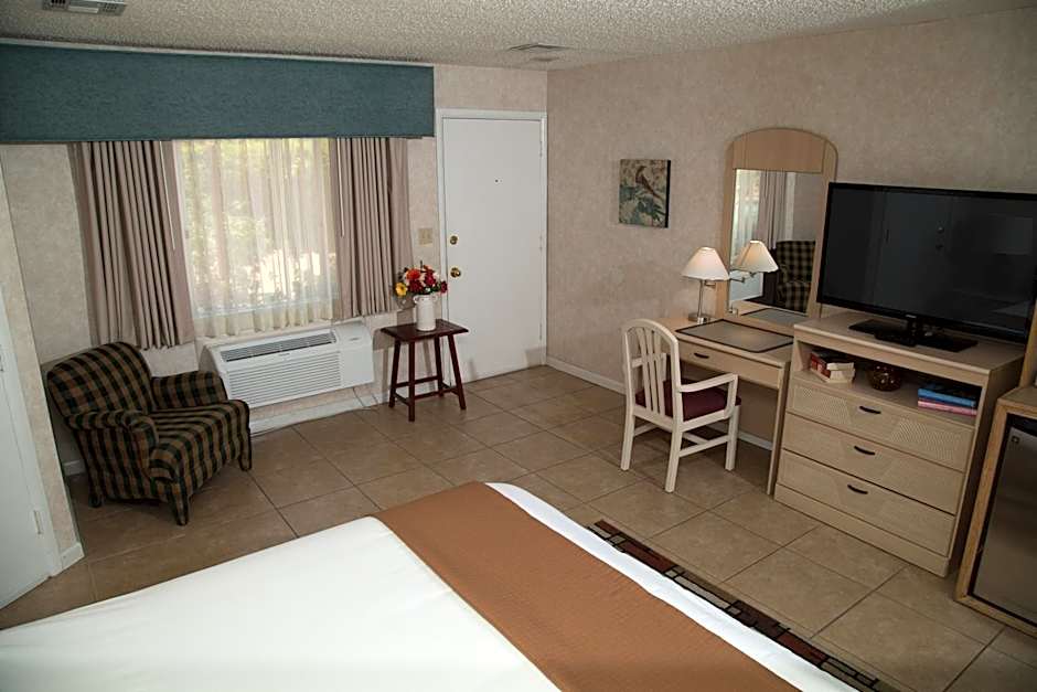 The Inn At Deep Canyon