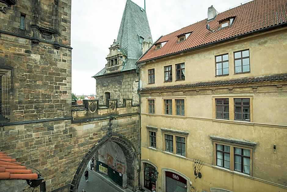 Charles Bridge Hostel & Apartments