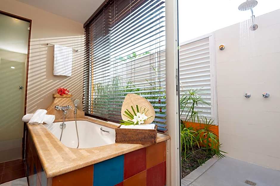 EAST KEYS - East Lagoon Suites