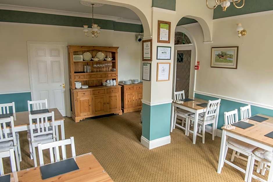 Toothbrush Rooms at Lattice Lodge - Guest Kitchen & EV Recharging