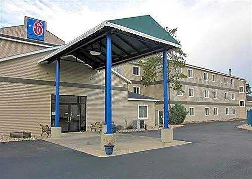 Motel 6-Baraboo, WI - Lake Delton-Wisconsin Dells