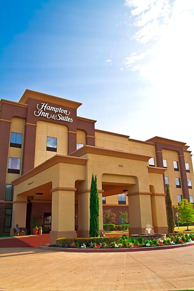 Hampton Inn By Hilton & Suites Dallas-Desoto