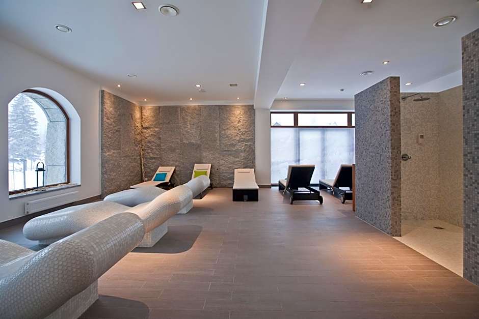 Grand Nosalowy Dwór