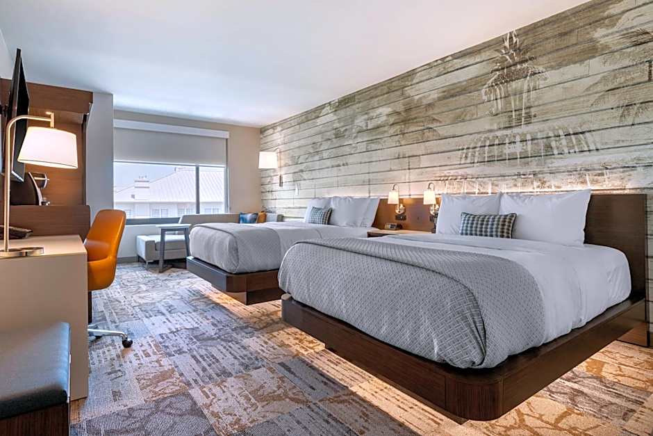 DoubleTree by Hilton Charleston Riverview