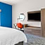 Holiday Inn Express And Suites Detroit North - Roseville By IHG