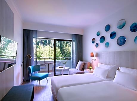 Deluxe Room with Forest View