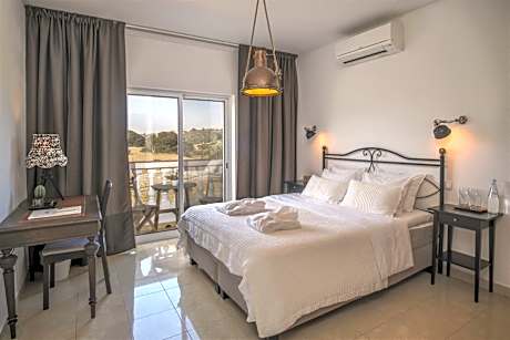 Queen Room with Balcony