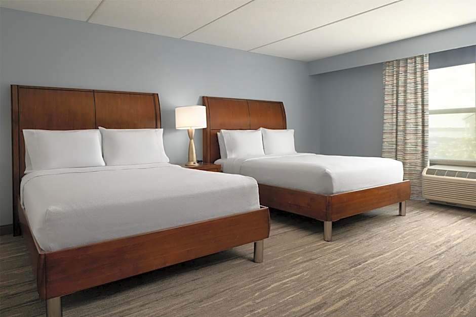 Hilton Garden Inn Charleston Waterfront/Downtown