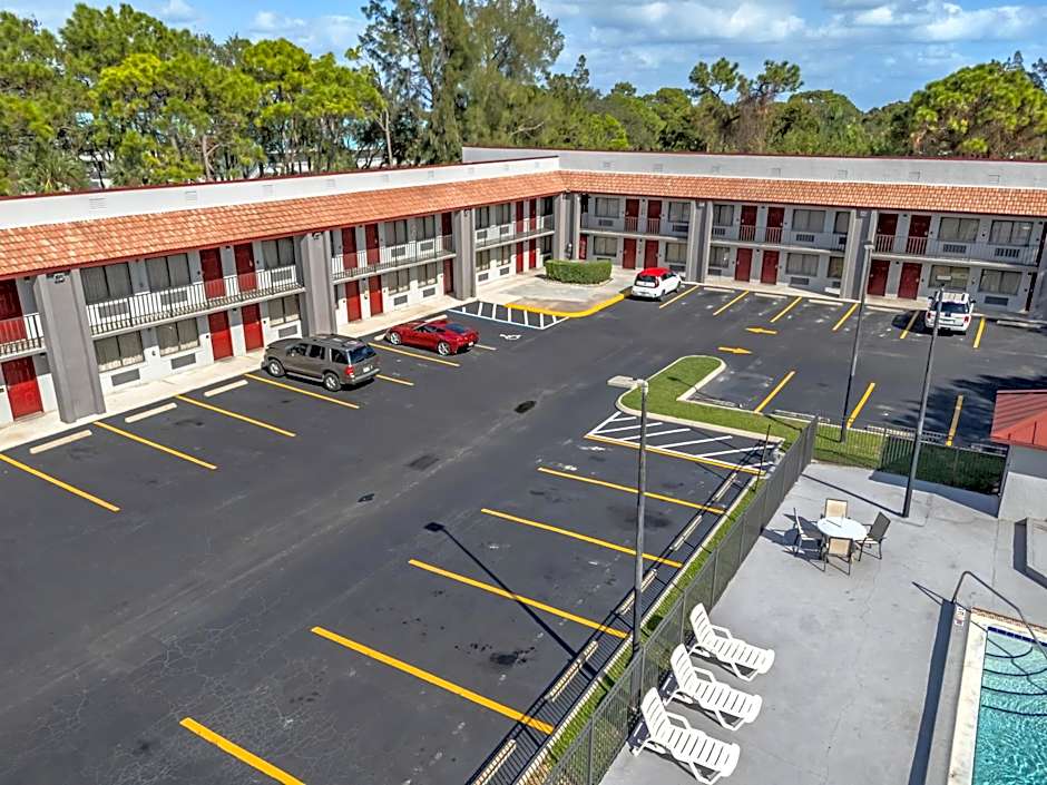 Red Roof Inn Ft. Pierce