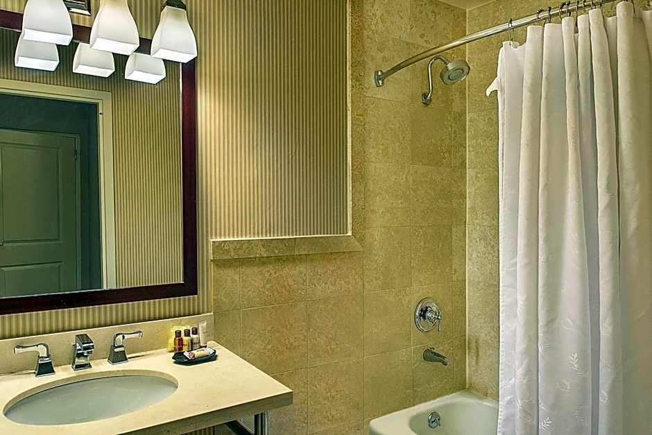 Sheraton Westport Chalet Hotel St. Louis