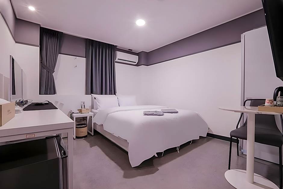 Cheongju Hotel Dictionary