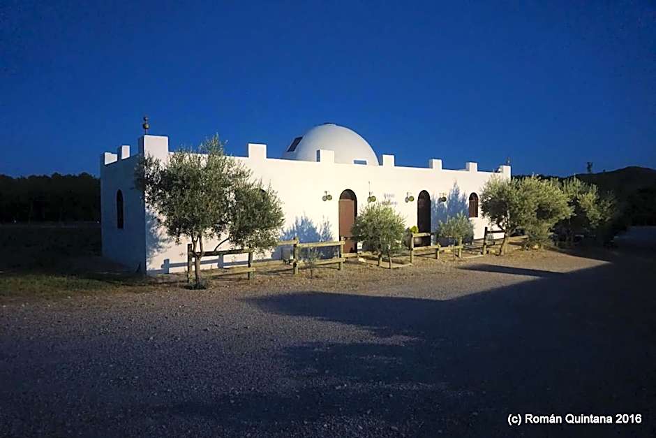 Hotel Cueva Tardienta Monegros-Adults Only